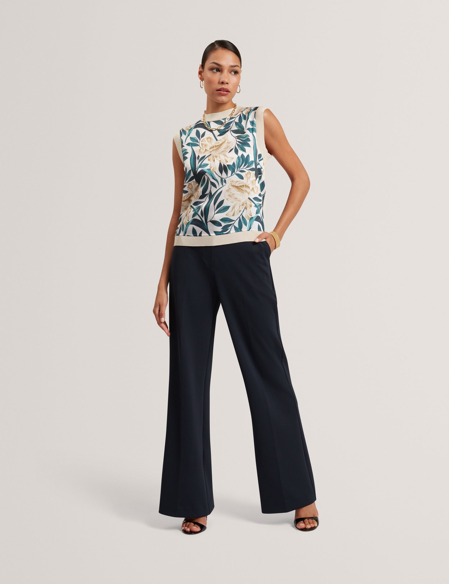 AYLLI: Printed Woven Front Sleeveless Top