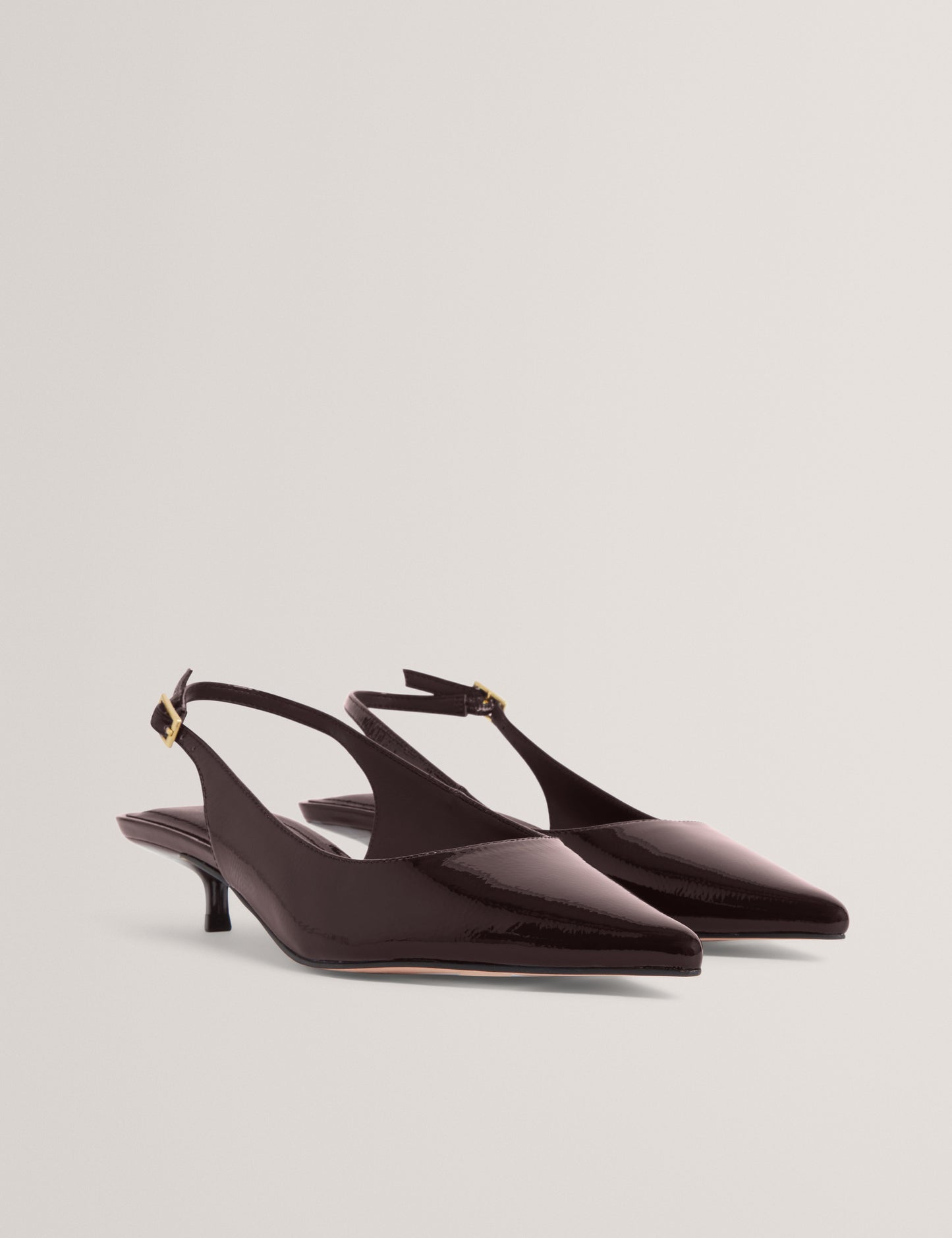 KITIY: Sling Back Kitten Heel