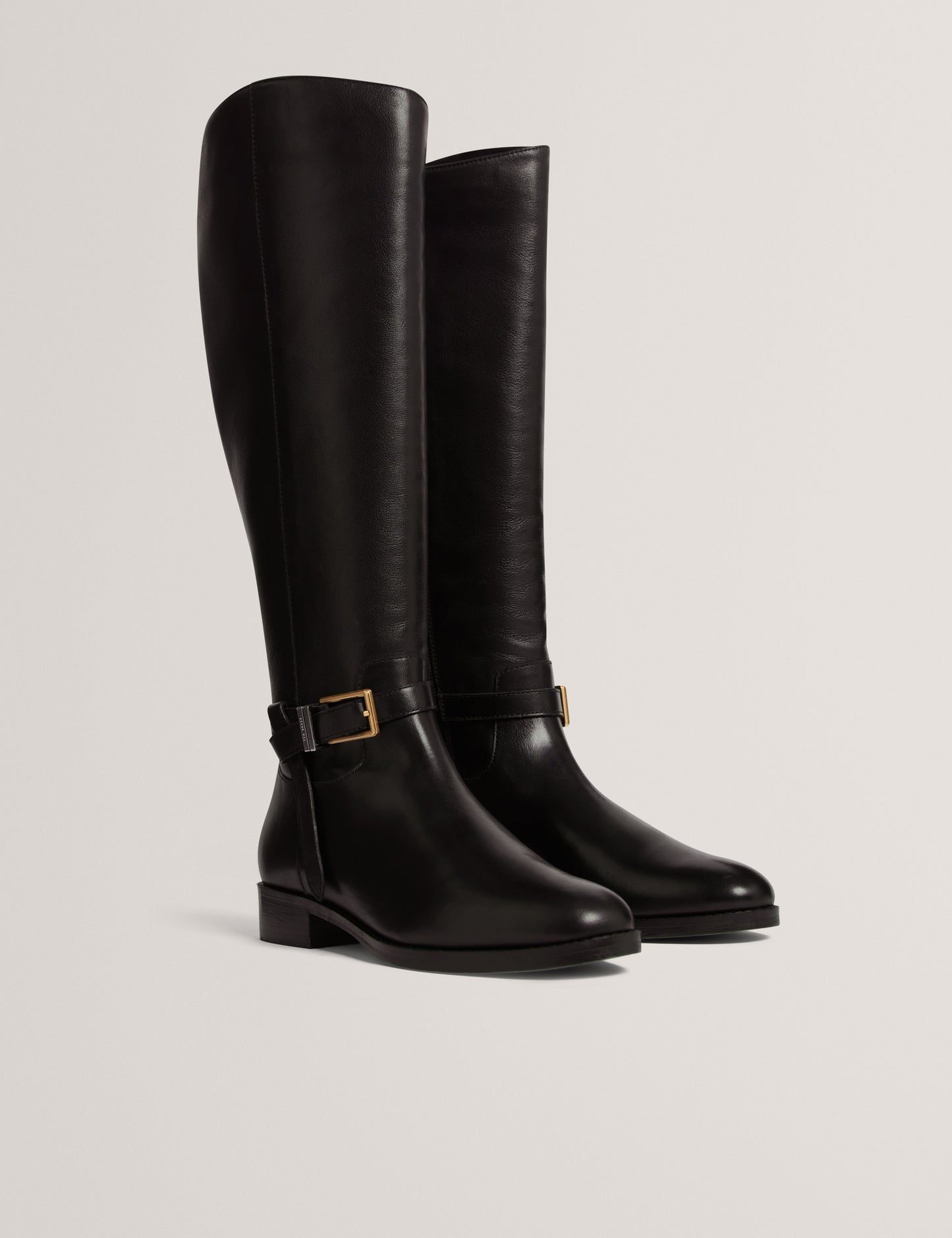 CLORETT: Belt Detail Riding Flat Boot