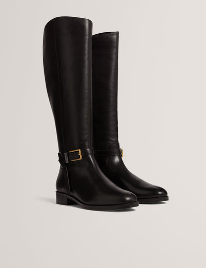 CLORETT: Belt Detail Riding Flat Boot