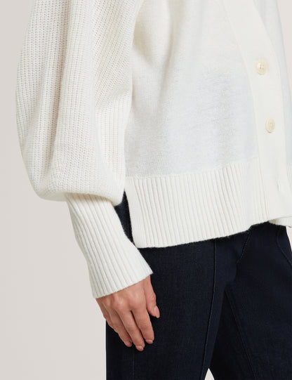 MALLEE: Neck Boxy Cardigan
