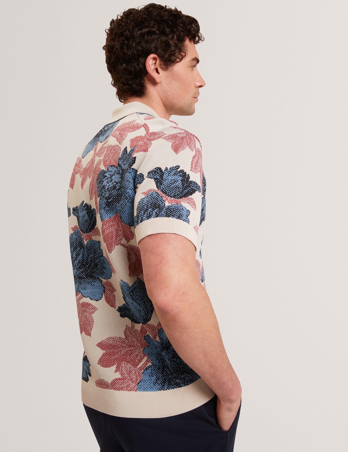 ASHQARA: Ss Relaxed Floral Button Through Polo