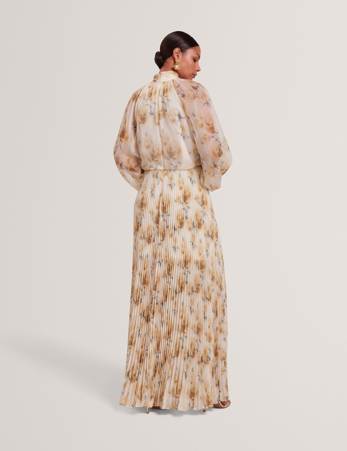 PATSIE: Tie Detail Long Sleeve Floral Maxi Dress