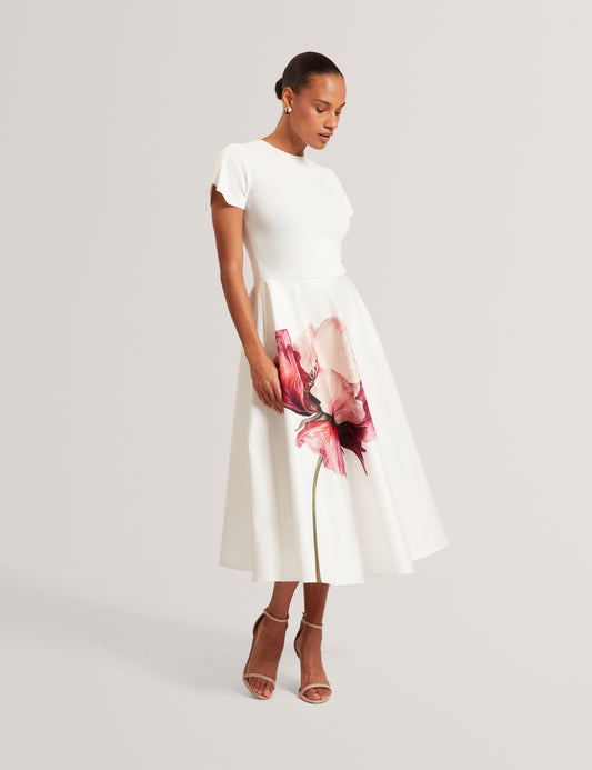CRISANT: Printed Tulip Sleeve Mockable Dress