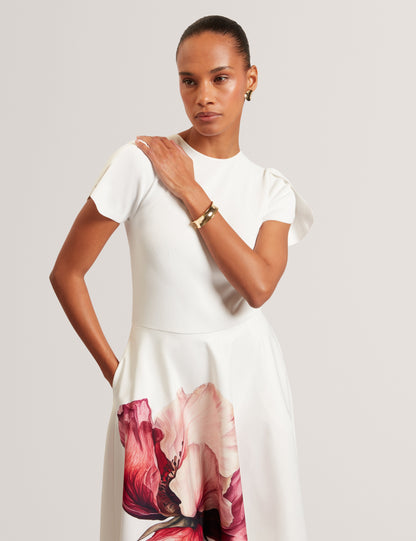 CRISANT: Printed Tulip Sleeve Mockable Dress