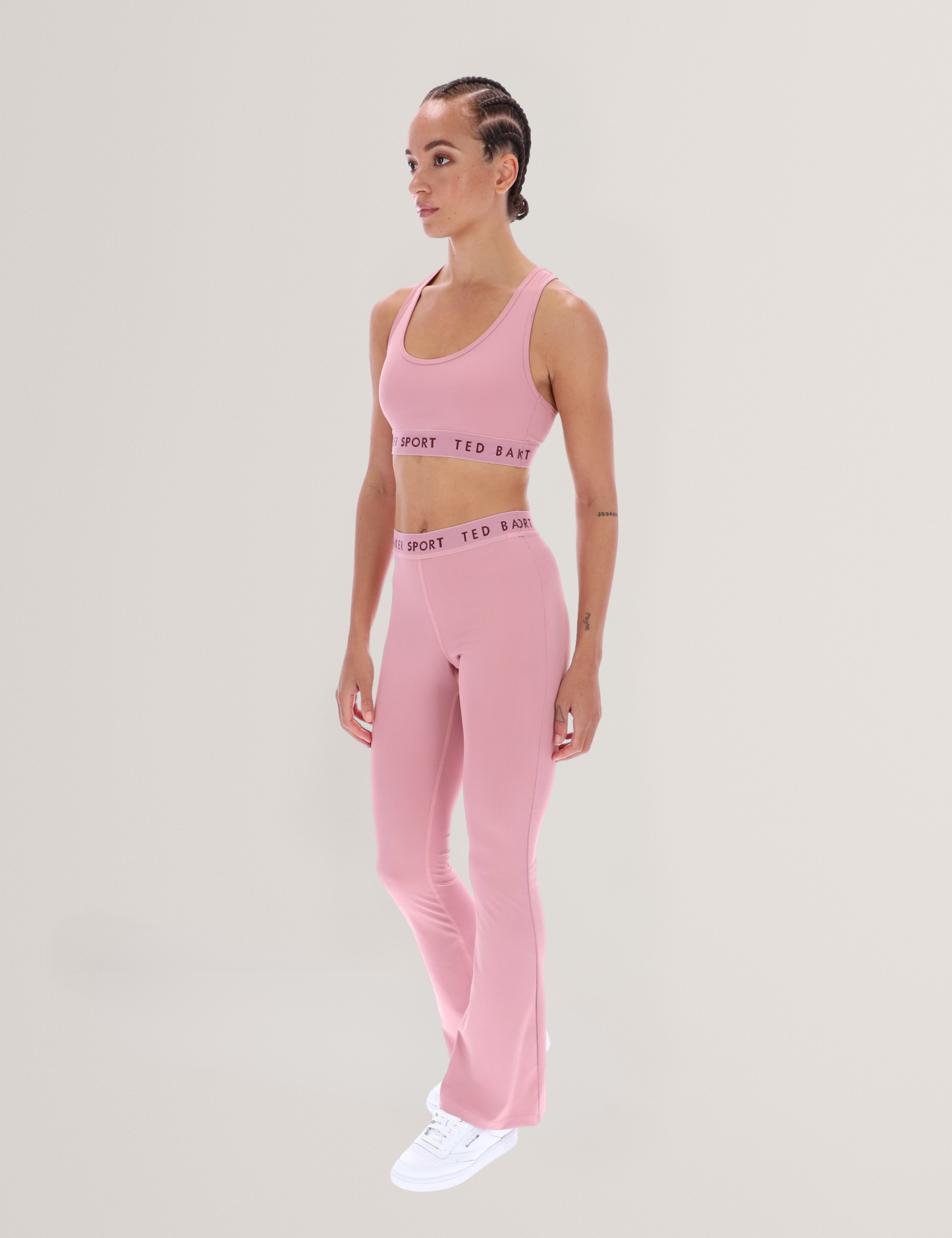 CHRISTINE: Essentials Flare Leggings