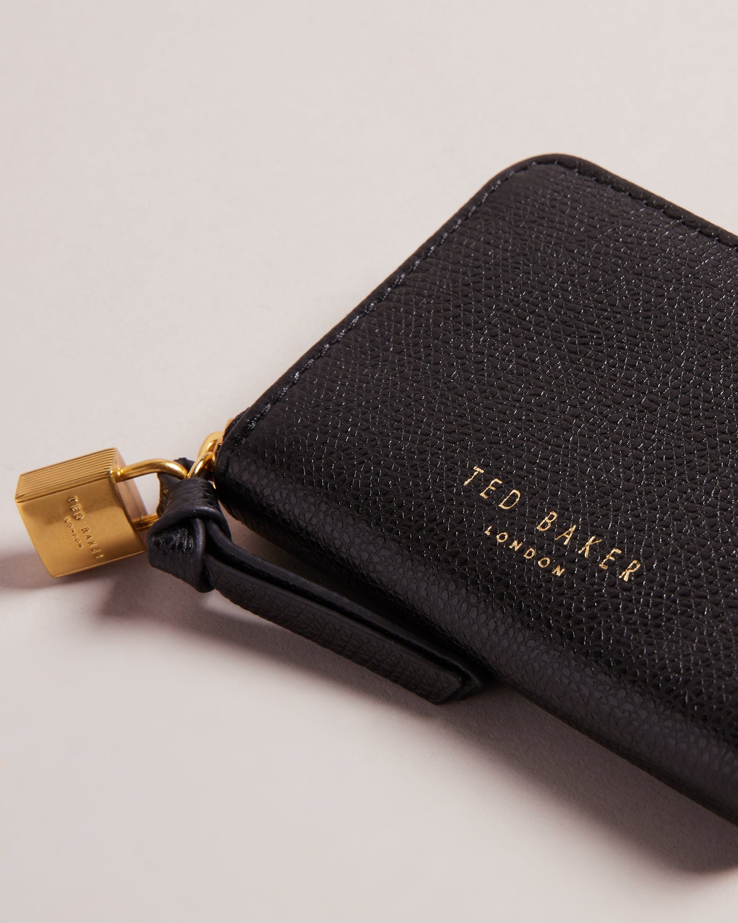 Women's Wesmin-Padlock Detail Small Leather Purse Black