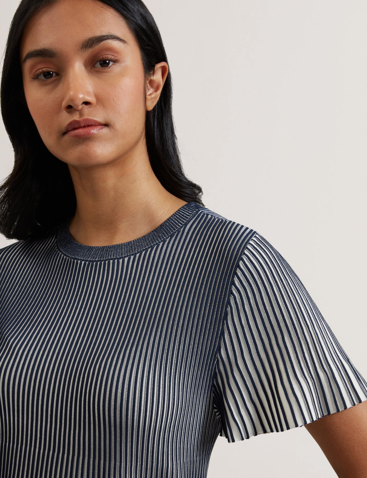 Women's HETHRR-Textured Stripe Fluted Sleeve Tee Navy
