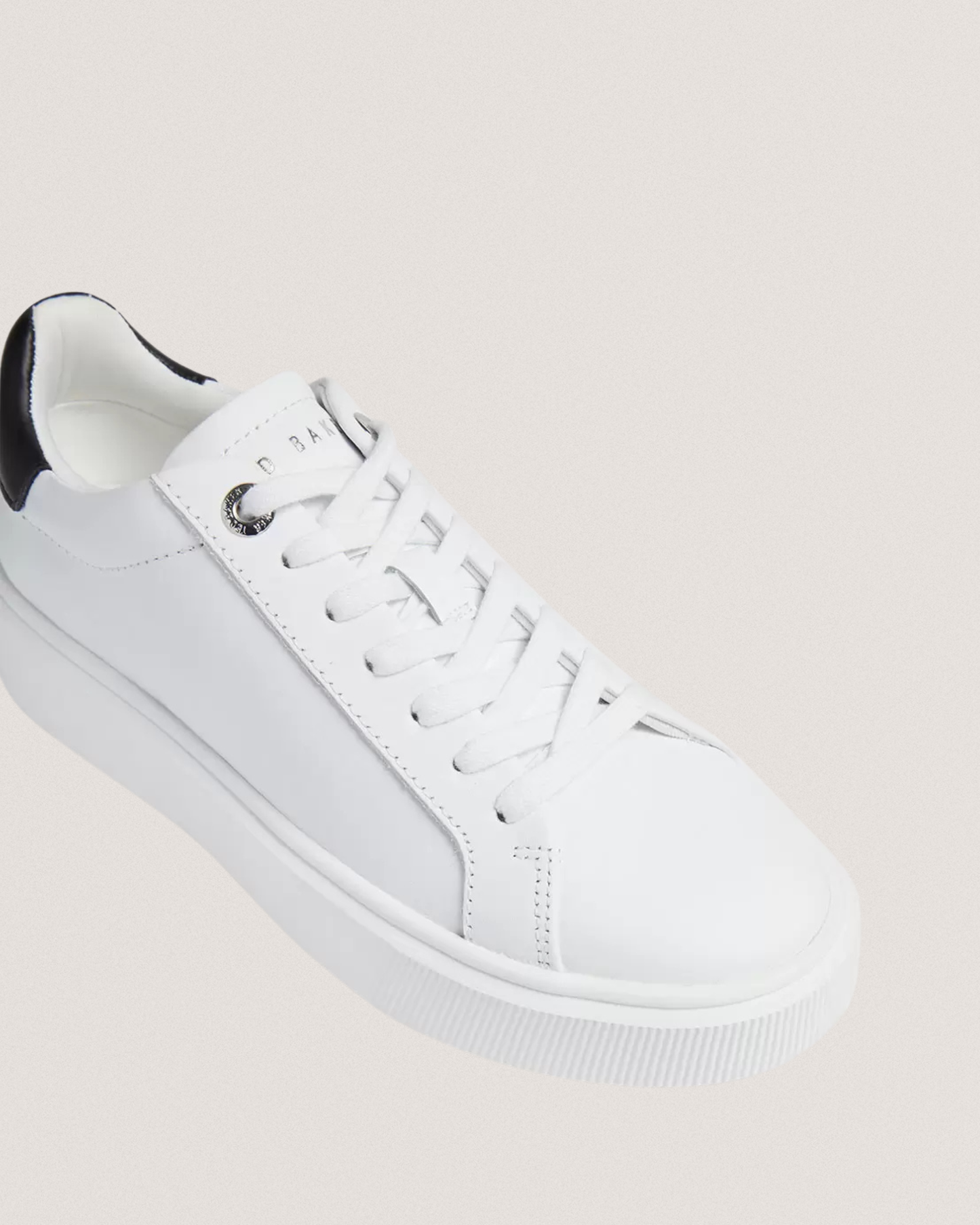 Lorieee: Smooth Leather Trainer White