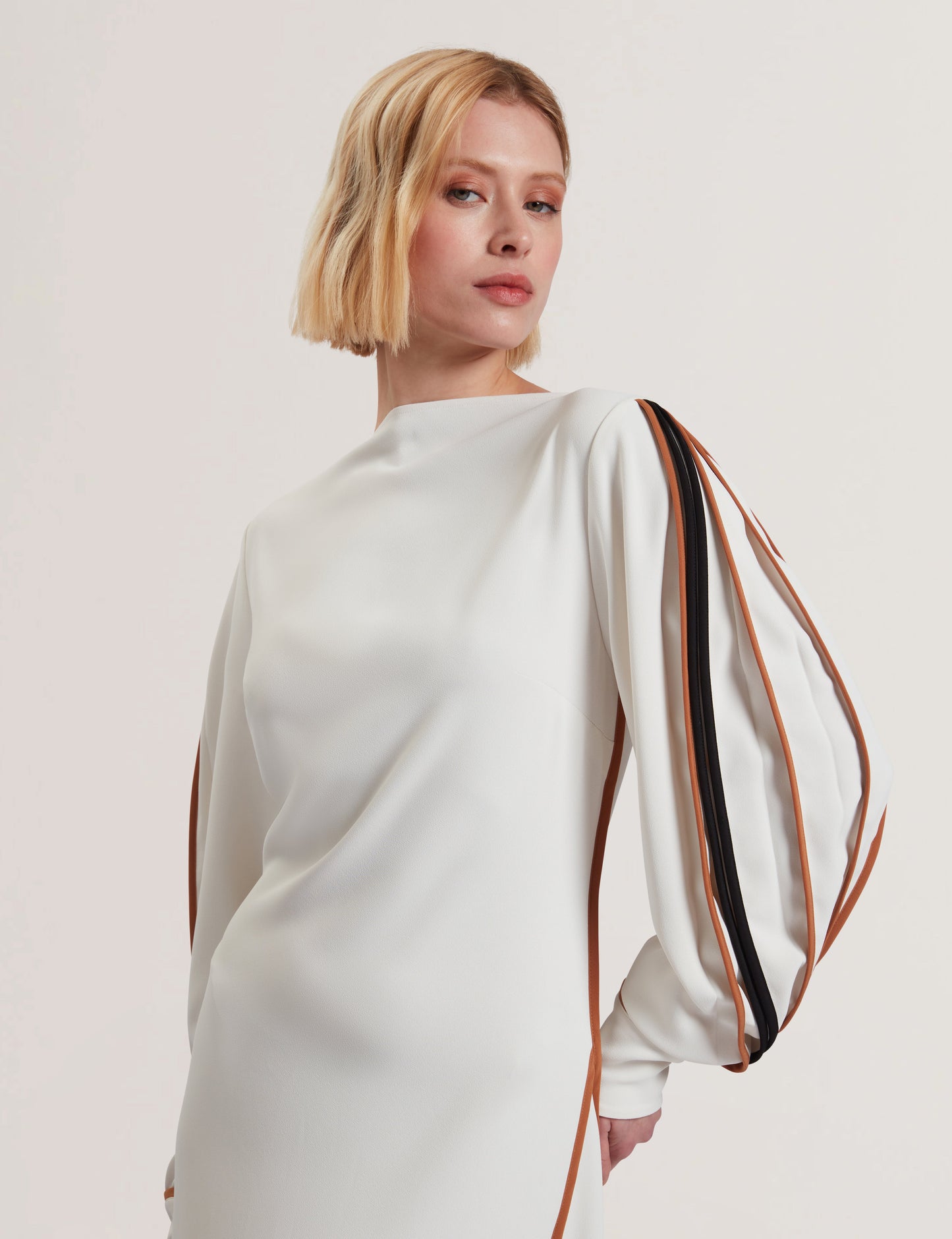 Women's MEARIM-Piping Detail Long Sleeve Mid Dress Ivory