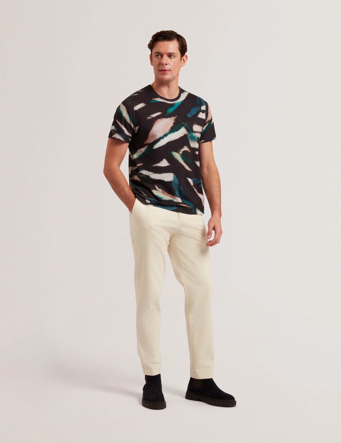 Men's WILSDOR-SS All-Over Leaf Printed T-Shirt