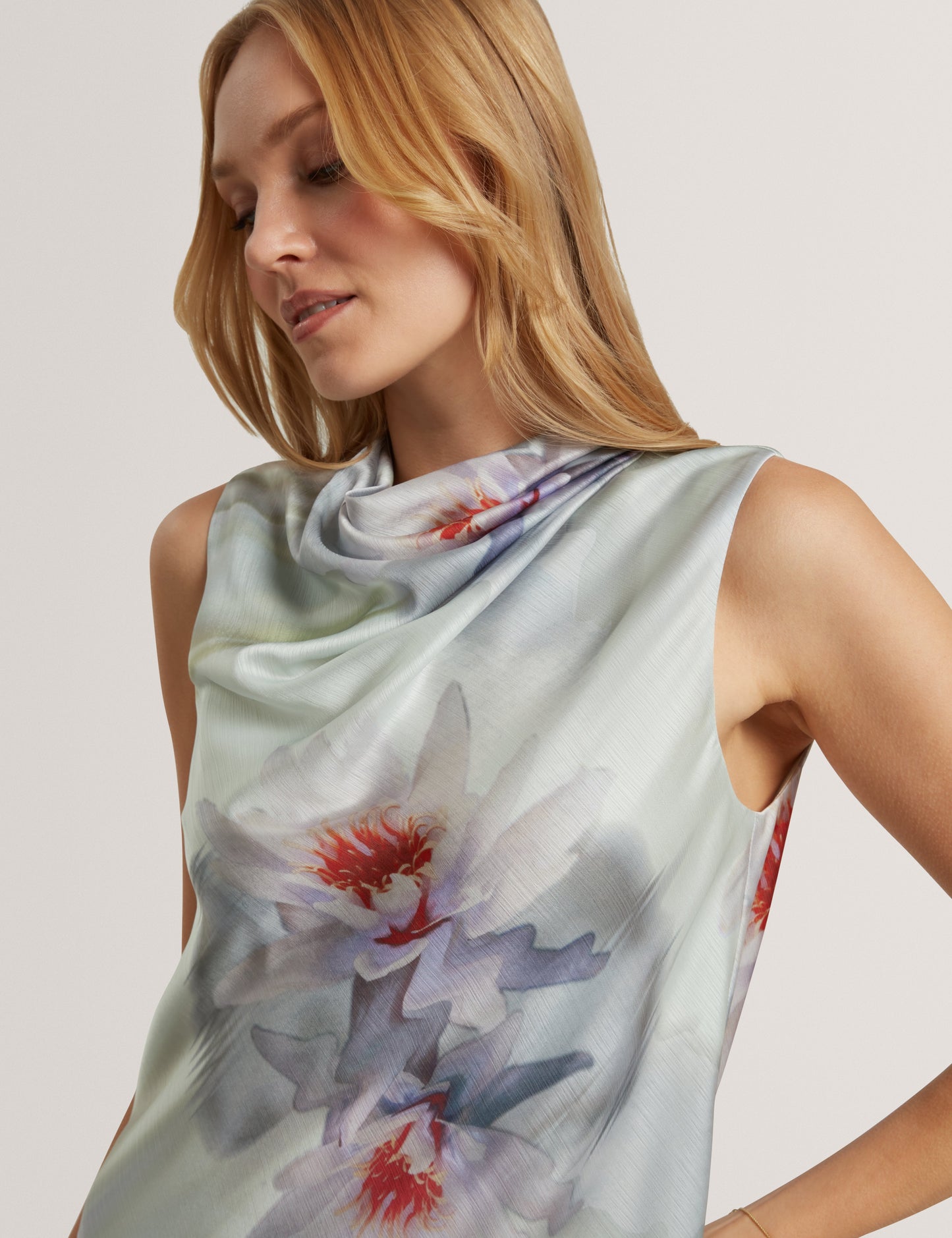 KEELYNN: Printed Drape Neck Top