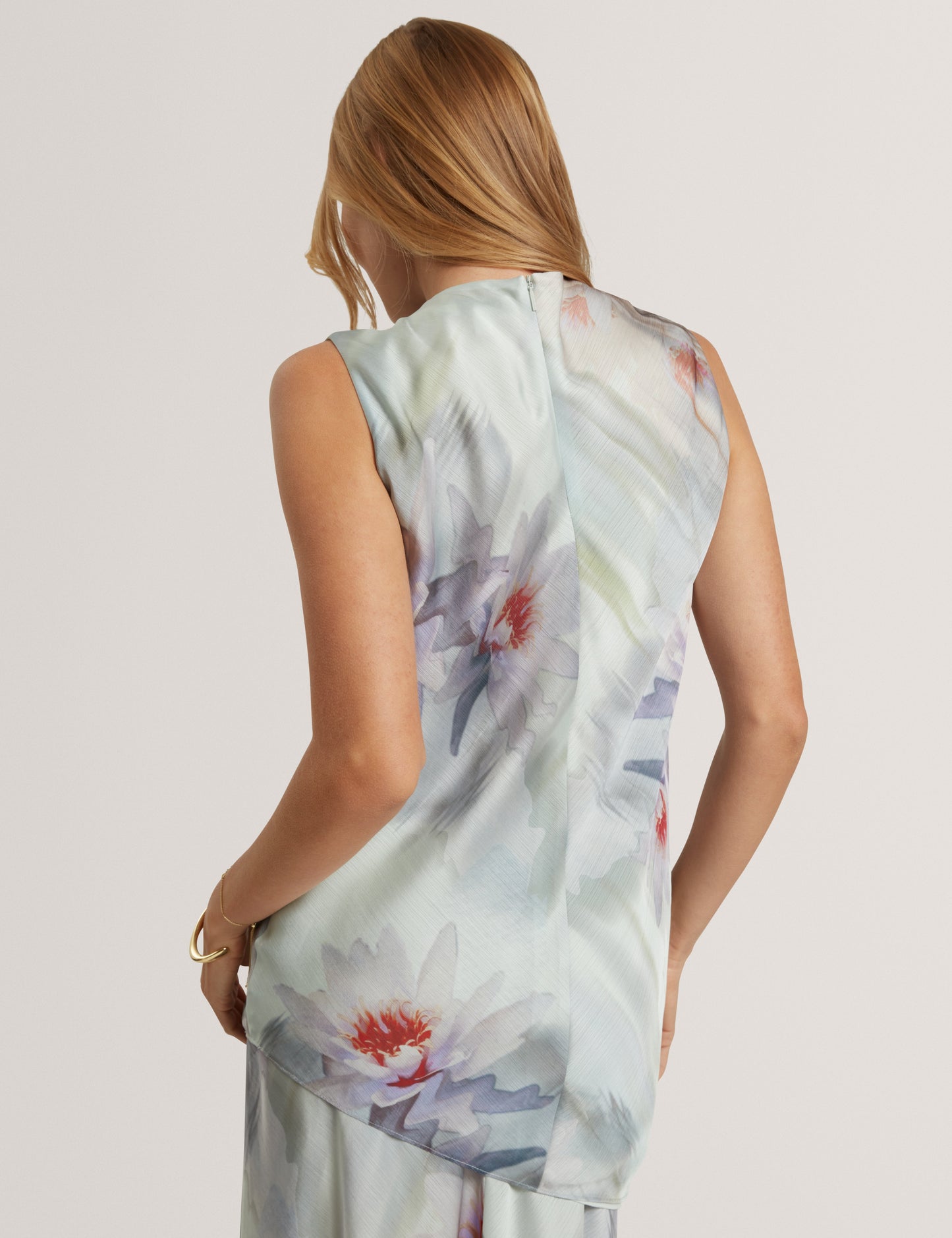 KEELYNN: Printed Drape Neck Top