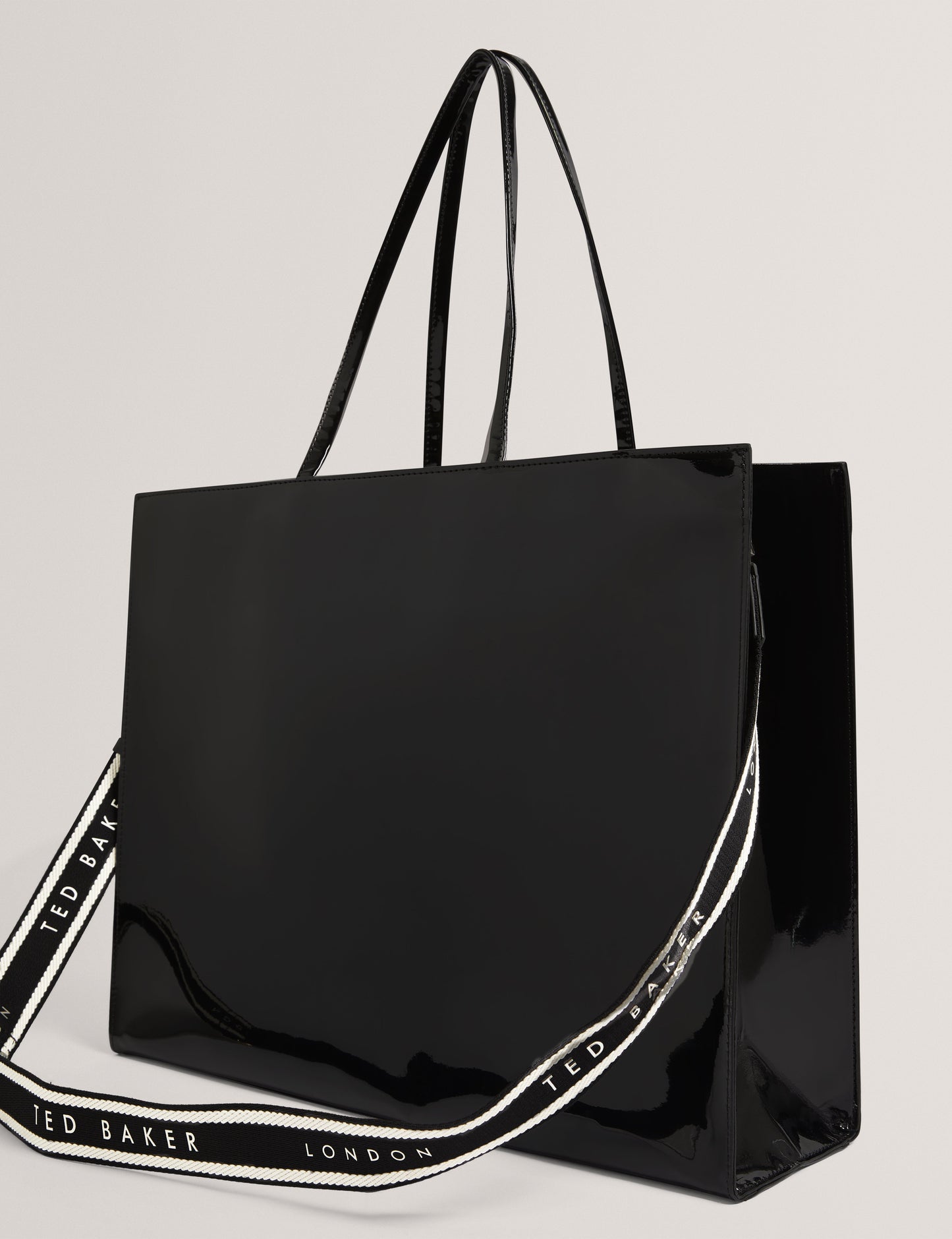 ICONNA: Webbing Extra Large Icon Bag
