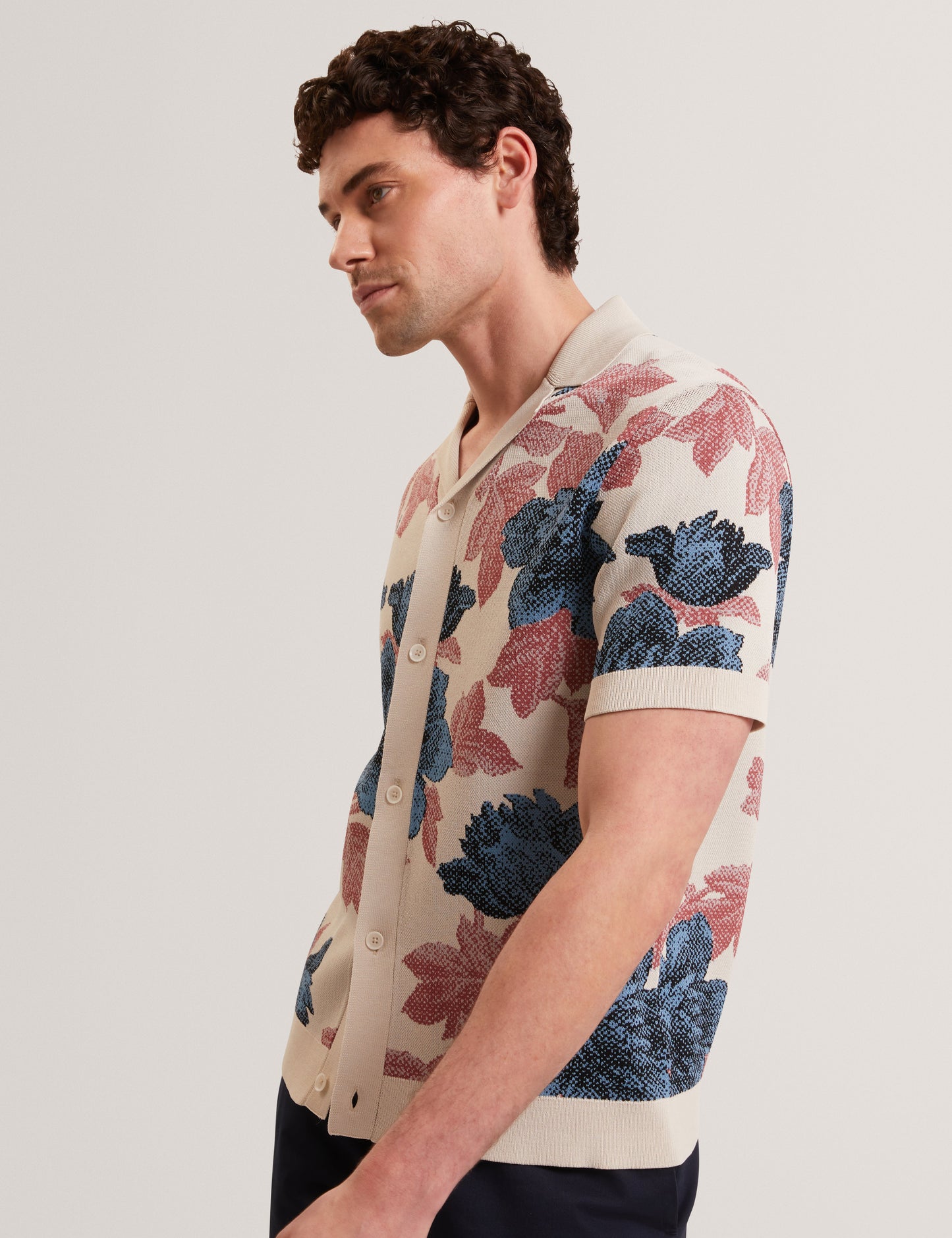 ASHQARA: Ss Relaxed Floral Button Through Polo