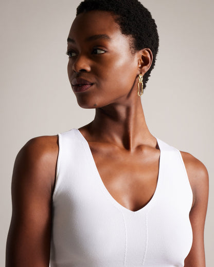 Women's Sarhaa-Knitted V Neck Fitted Vest White