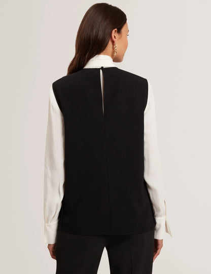 MARMIA: Tank Top With Stitch Detailing
