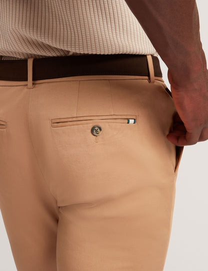 HOWETON: Slim Strech Chino
