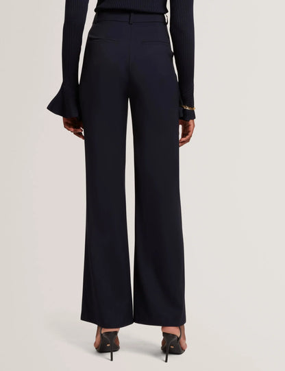 LUTTE: Kick Flare Trouser