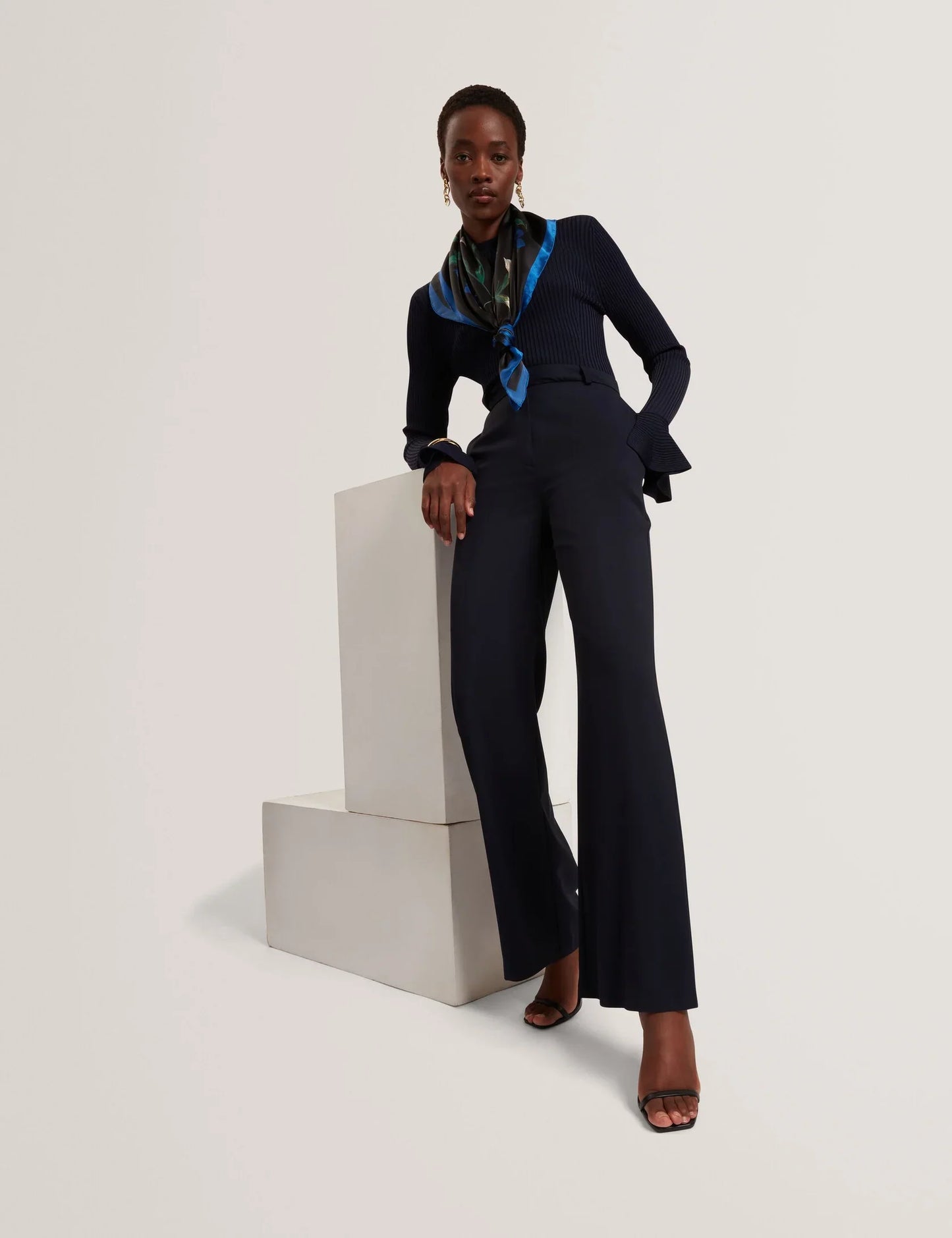 LUTTE: Kick Flare Trouser
