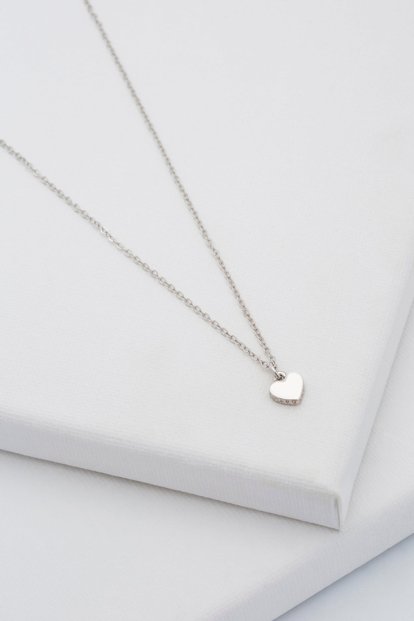Women's Hara Silver Tiny Heart Pendant Necklace
