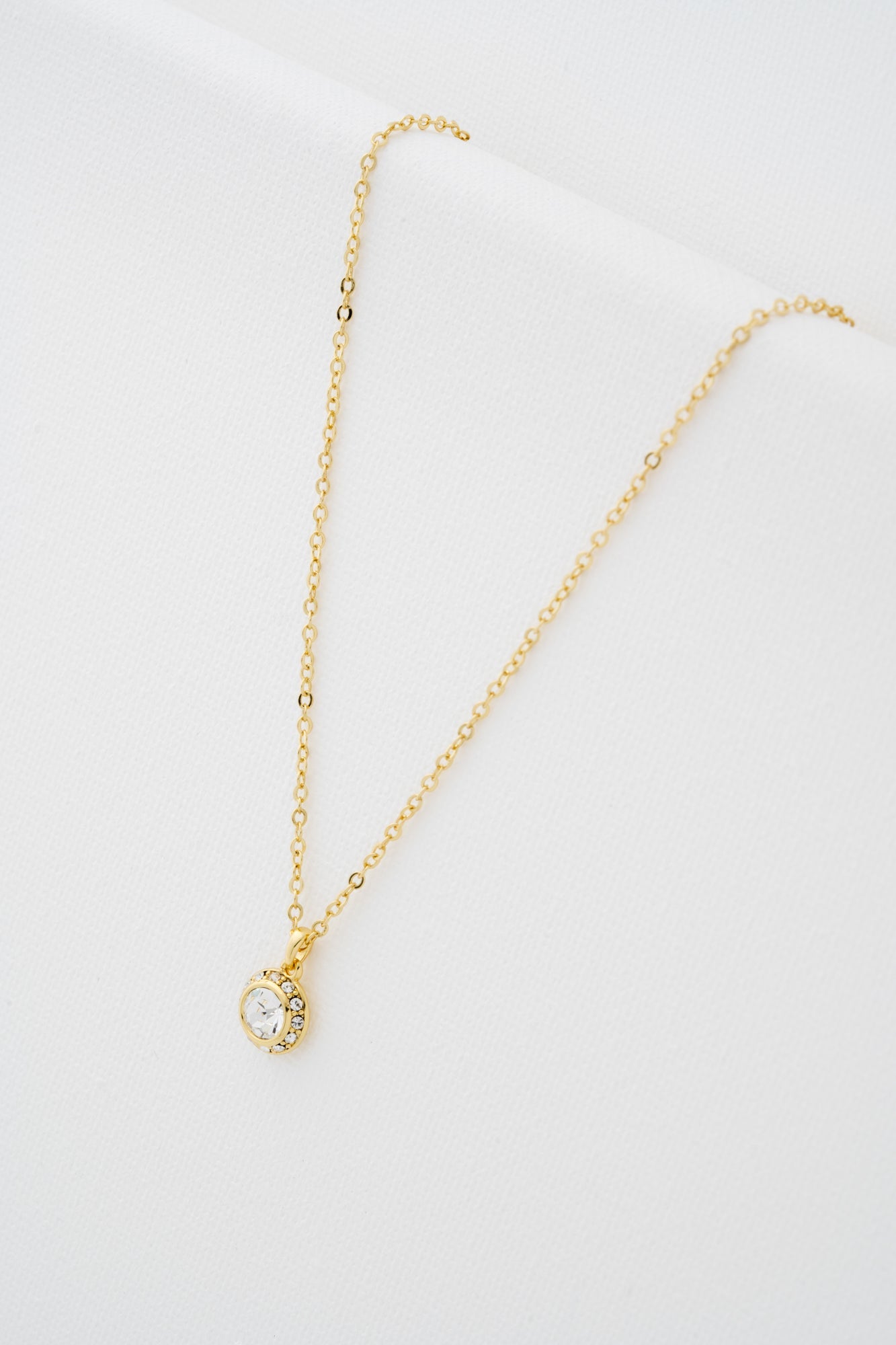 Women's SOLTELL: Solitaire Sparkle Crystal Pendant Necklace