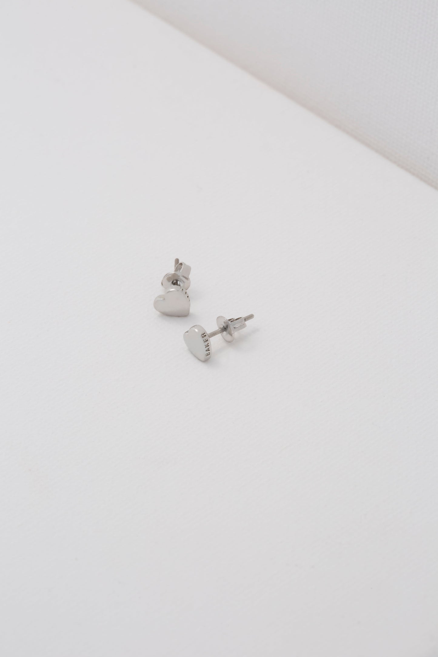 Women's Harly Silver Tiny Heart Stud Earrings