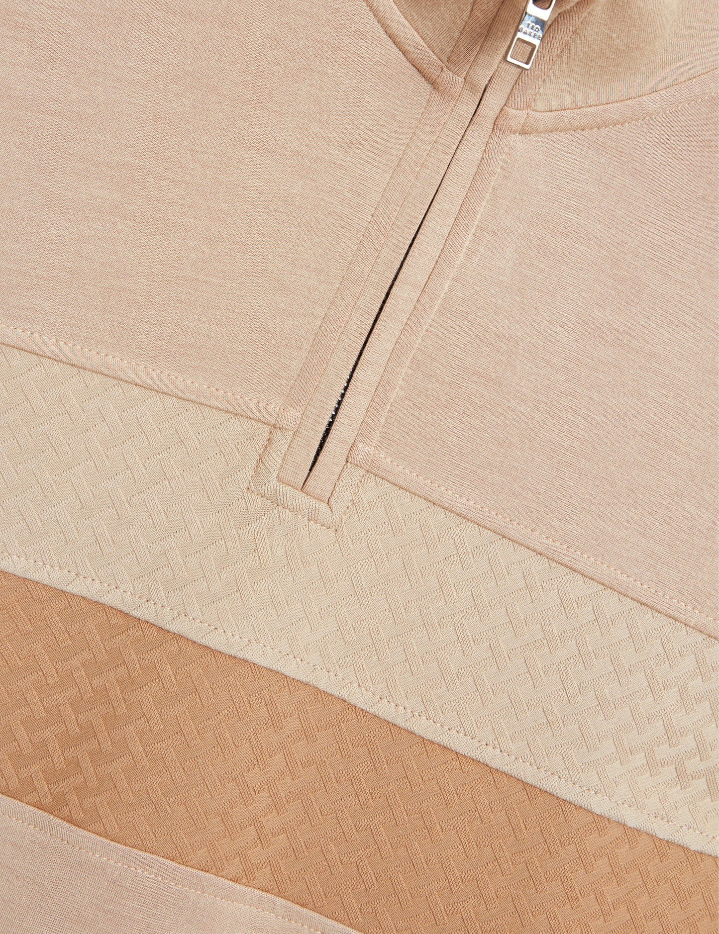 VIKTORO: T Stitch Contrast Panel Half-Zip
