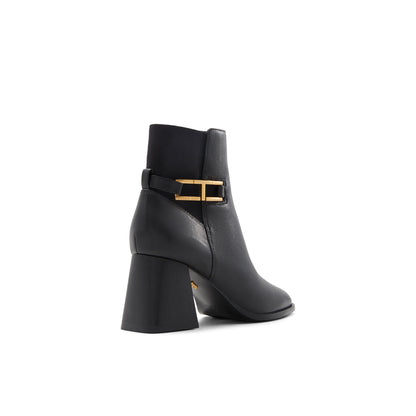 Women's Milat-Chelsea Pull-On Boot Black